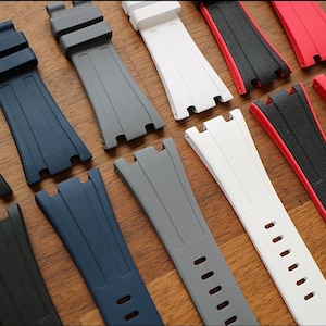 Rubber strap for Ap models. 42mm rubber strap for offshore Audemars Piguet offshore watch models. Ap offshore rubber strap image 2