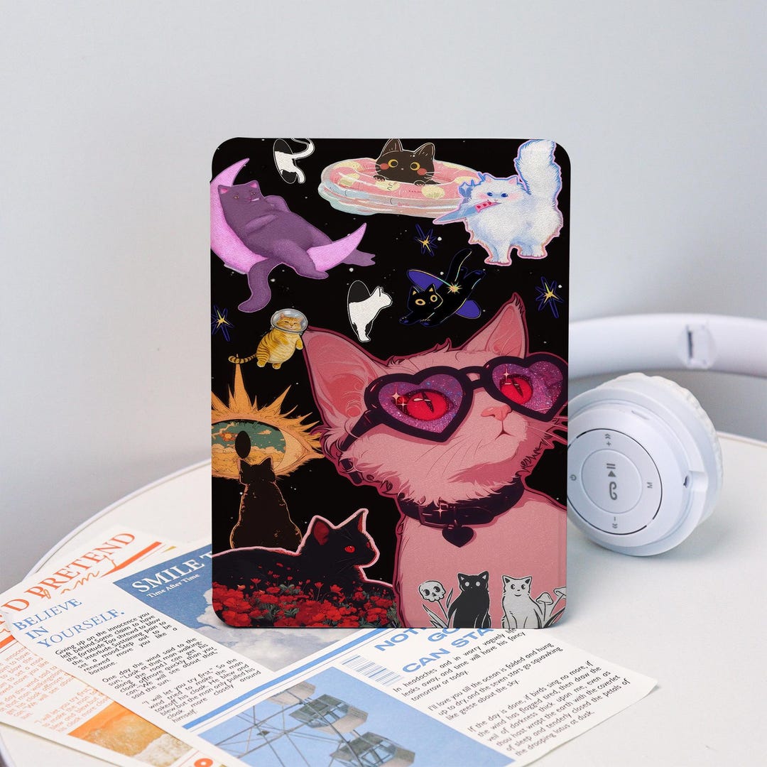 Cool Space Cats Case With Hand Strap for Kindle 2025, Kindle 12/11/10 ...