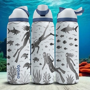 Engraved Scuba Diving Water Bottle – Owala Tumbler with Divers, Sharks, and Turtles – 16oz 24oz 32oz 40oz Gift for Ocean Lovers