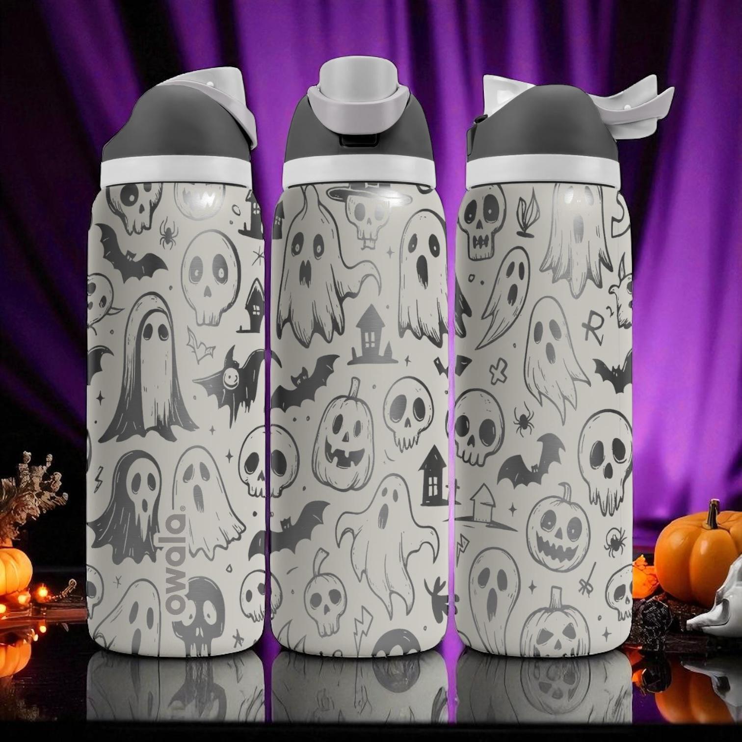 Engraved Halloween Tumbler – Owala Bottle with Ghosts, Bats and Skulls – Spooky Fall Water Bottle – 16oz 24oz 32oz 40oz