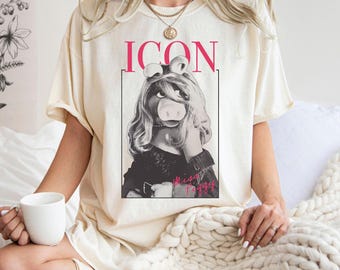 Disney Muppets Show Miss Piggy Icon Poster Retro Shirt, Cute Miss Piggy Tee, Magic Kingdom WDW Disneyland Family Holiday Vacation 2026 Trip