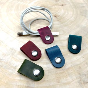 Leather cable ties – handmade, leather organizer for cables & technology