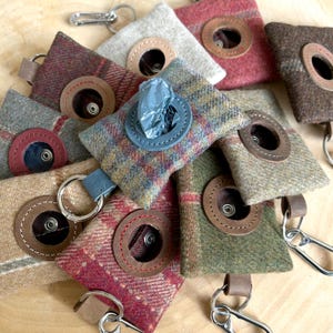 Hundetaschenspender aus Harris Tweed WATSON | Kotbeutelspender | Bag Dispenser | Pool Tasche | Gassitäschchen | Hundehalter Geschenk