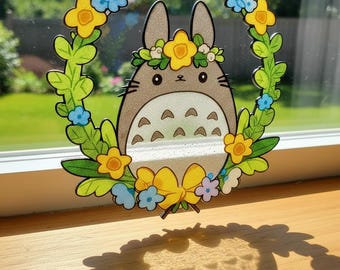 Atrapasol con corona de flores de To.toro, colgante de acrílico con purpurina para ventana, arte con efecto teñido, regalo inspirado en Studio Ghi.bli