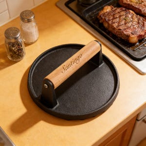 Personalized Cast Iron Press, Engraved Name Outdoor BBQ Meat Press Wood Handle, Steak Bacon Smasher, Housewarming Gift, Grill Accessories
