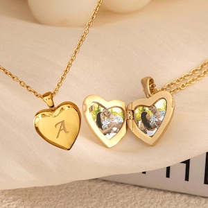 Collar con medallón de corazón personalizado, medallón de amor con foto, pequeño medallón de corazón dorado, regalo conmemorativo para ella, joyería para mejor amiga, regalo para mamá