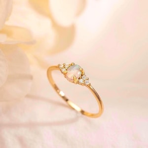 Anello in oro 14k con opale, anello di fidanzamento con opale ovale, anello con opale etiope naturale, anello con pietra portafortuna di ottobre, regalo di anello di compleanno per lei
