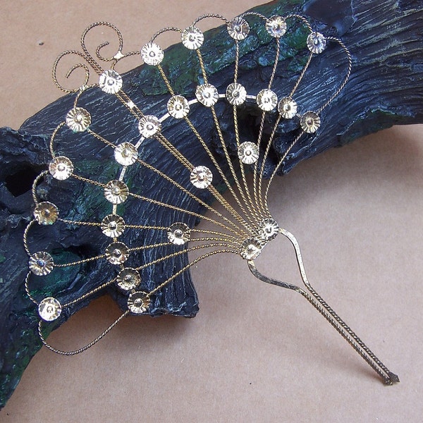 Vintage hair comb Anglo Indian goldtone peacocks tail hair accessory