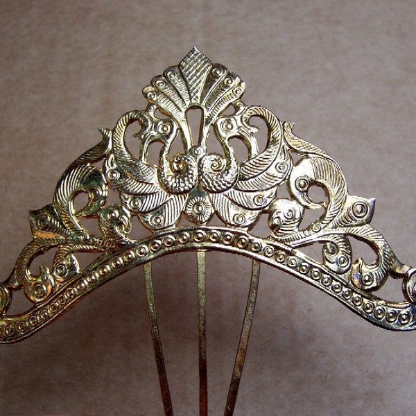 Vintage hair comb Victorian Anglo Indian pale gold tone scrollwork (AAU)