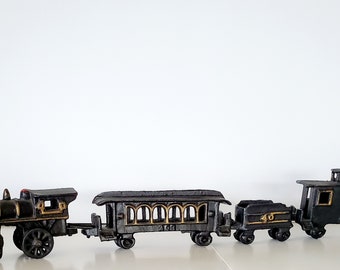 Vintage Cast Iron Train Set 4 piece 40 403 404 Toy FREE SHIPPING