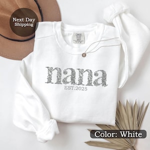 Embroidered Nana Sweatshirt, Custom Embroidered Sweatshirt, Floral Sweatshirt, Personalized Nana Sweatshirt, Christmas Gift for Nana