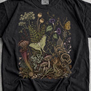 90-tals vårskjorta med pollinatorer, vintagegrafik, campingskjorta, vintage kolibri, humla, fjärilsskjorta, vildblommor som pollinering