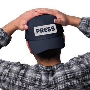 Palestine PRESS Broderad klassisk keps – Hatt för journaliststöd