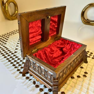 Handmade Wooden Jewelry & Keepsake Box – Rustic Carved Trinket Storage Chest | Vintage Gift for Her