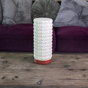 Geometric 3D Printed Table Lamp – RGB Color Changing Modern Ambient Lighting – Custom Base Accent for Bedroom, Desk, or Living Room
