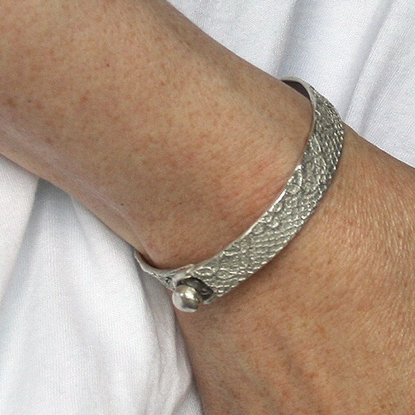 Lace bangle no 2 - narrow sterling silver lace cast bangle - made to order