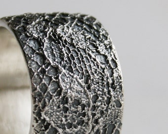Sterling silver lace ring no 10 - made to order in your size