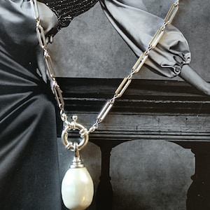 PUREZZA,Baroque Pearl Necklace: Medieval Bohemian Style