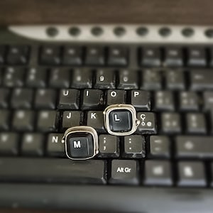 Vintage PC Key Ring: Initial Letter Artisan Ring