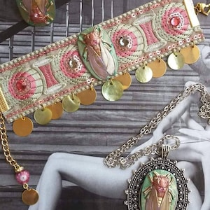 Brezza primaverile, cicala, flapper, art nouveau, bracciale ricamo