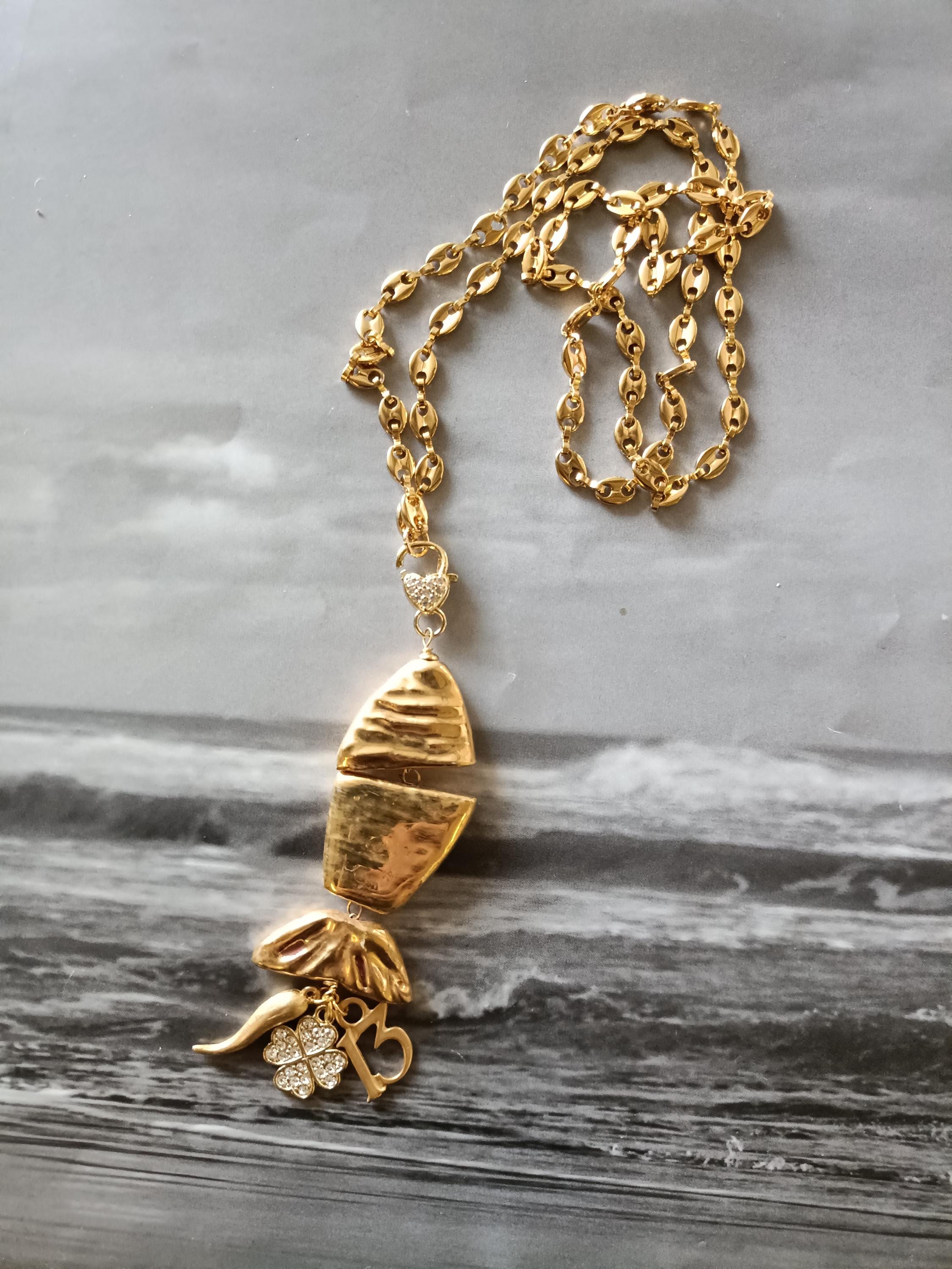 ITALY 750 k18 ペンダント　ネックレストップ ITALY 750 k18 ペンダント ネックレストップ 18金【 750 ITALY 】 刻印