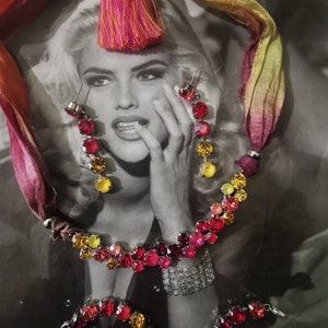 Indian Shadow, collana Anna Wintour, collana swarovski, collana sari