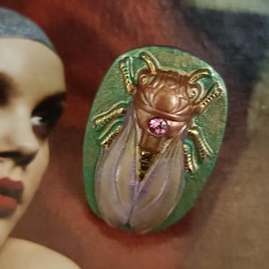 Brezza primaverile, cicala, flapper, art nouveau, Gold plated ring,vintage glass button ring