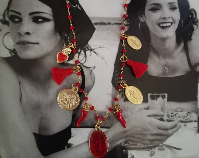 Collana con ciondolo con pietra portafortuna della