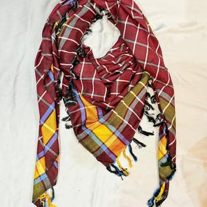 Red Palestinian Keffiyeh Scarf | Traditional Kufiya Shemagh for Men & Women | Arab Hatta Headwrap with Tassels | Free Palestine Gift