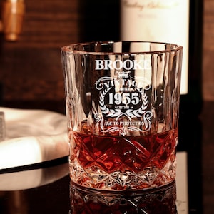 70th Birthday Gift For Men - Personalized Printed Whiskey Glass - 70th Birthday Decorations, 1955 Vintage Whiskey Glass For Men Dad Husband