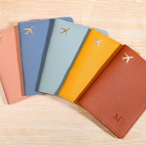 Personalized Leather monogrammed Passport Holder/Custom Passport Cover/Bridal Groom Party Favors/Travel Gifts/Gifts For Her/Honeymoon gift