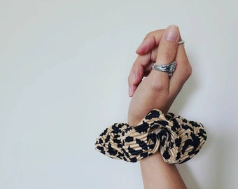 Oversized Scrunchie. Leopard