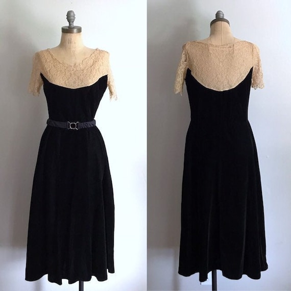 20s Black Dress . Velvet Lace . Gothic Antique XS