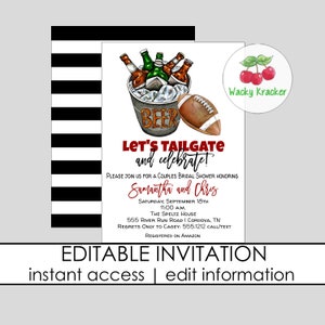 Puede incluir: Invitación editable para una despedida de soltera de pareja con un fondo a rayas blanco y negro. La invitación presenta una ilustración de acuarela de un cubo de cerveza y una pelota de fútbol con el texto "Let's tailgate and celebrate!" La invitación también incluye los nombres "Samantha y Chris" y la fecha "Sábado, 18 de septiembre".