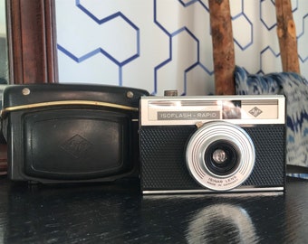 Vintage Agfa Isoflash camera and case