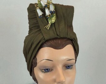 New Höhen zu erreichen - Vintage 1940er Jahre olivgrün leichte Rayon Stoff offen Top Turban Hut