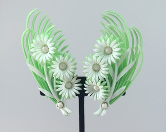 Climb the Summer Skies - Vintage 1950s 1960s NOS Bright Green & White Soft Plastic Floral Climber Clip On Earrings