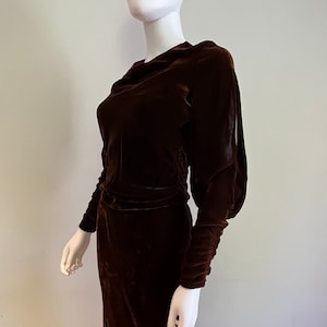 Her Party Spirit Was Never Bashful - Vintage 1930s Rich Hickory Brown Silk Velvet Evening Long Dress w/Jacket  - 4