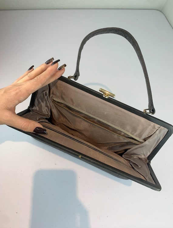 GUESS Baguette Bag, Brown Faux Ostrich Leather With Monogram, Vintage Guess  SI909622 Shoulder Bag, Zipper Closure - Etsy Canada | Ostrich leather,  Guess shoulder bag, Bags