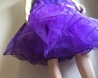 A Girl Goes Swish - jupon Crinoline Royal Purple à deux couches vintage des années 1990 - M