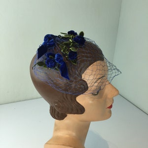 The Look is Young - Vintage 1950s 1960s Royal Blue Floral Spray Whimsie Fascinator