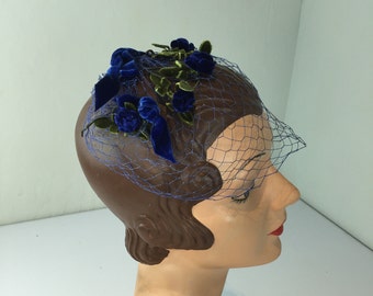 The Look is Young - Vintage 1950s 1960s Royal Blue Floral Spray Whimsie Fascinator