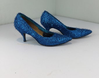 Shimmering Silhouettes - Vintage 1950s 1960s Royal Blue Metallic Fabric Shag Heels Shoes Pumps