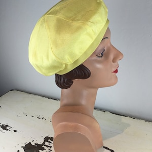 Telephone Belle Vintage 1960s Canary Yellow Rayon Beret Hat image 5