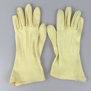 Alas She Had Waited Long Enough Vintage 1950s 1960s Shalimar Banana Yellow Nylon Over Wrist Gloves 7 image 7