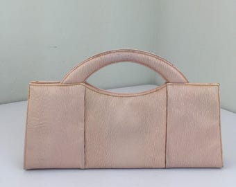 Polished Look of Plastics - Vintage 1950s 1960s Shell Pink Textured Faux Leather Handbag Clutch