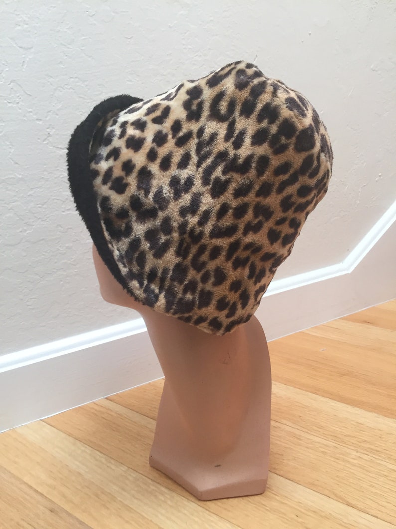 Avenue Book Browsing Vintage 1950s 1960s Faux Fur Leopard Cloche Beehive Slouch Convertible Hat image 7