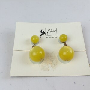 Moon Beam Moments Vintage 1950s NOS Coro Yellow Moonglow Lucite Beads Necklace & Earring Set image 9