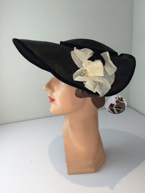 She Had Style & Beauty - Vintage 1950s Black Straw