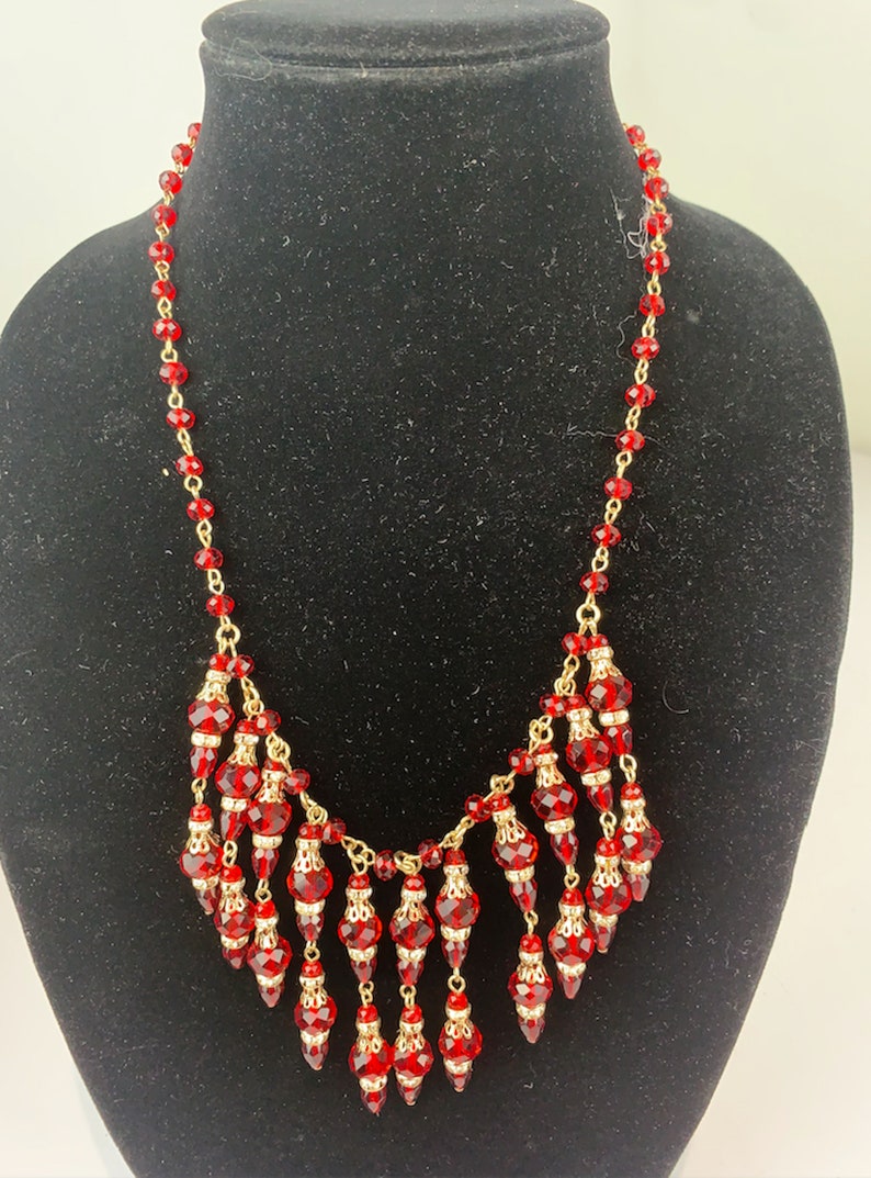 She Was Dangling In Suspense Vintage 1950s 1960s Festoon Ruby Red Facet Cut Glass Dangle Bib Necklace image 3